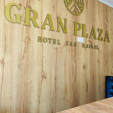 Hotel Gran Plaza San Rafael ซานราฟาเอล ภายนอก รูปภาพ