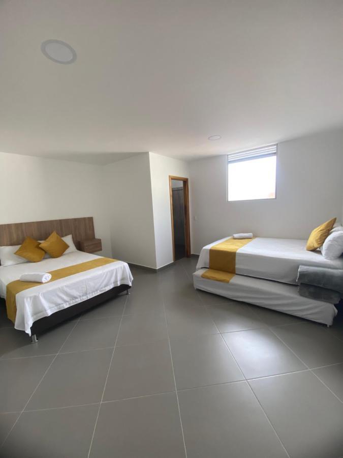 Hotel Gran Plaza San Rafael ซานราฟาเอล ภายนอก รูปภาพ