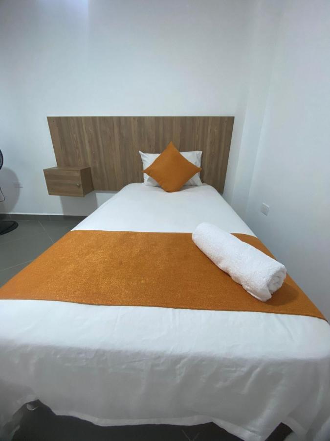 Hotel Gran Plaza San Rafael ซานราฟาเอล ภายนอก รูปภาพ