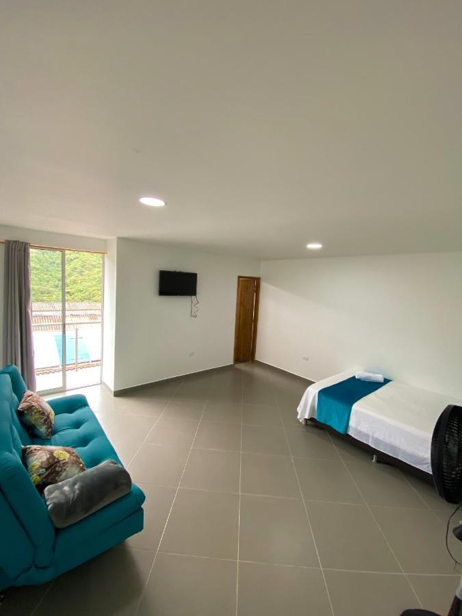 Hotel Gran Plaza San Rafael ซานราฟาเอล ภายนอก รูปภาพ